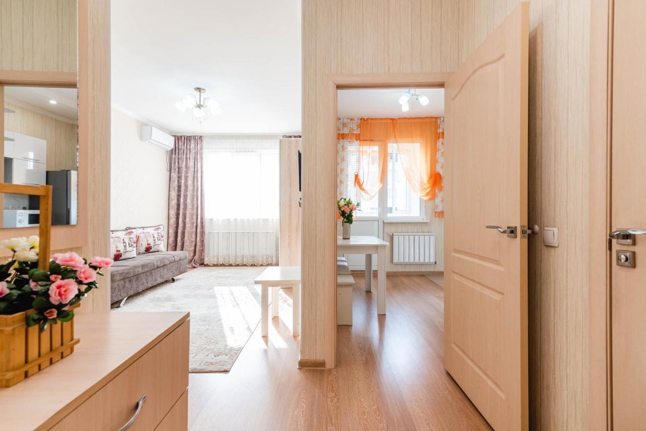 Akvarel Apartment Near Adk الماتي المظهر الخارجي الصورة
