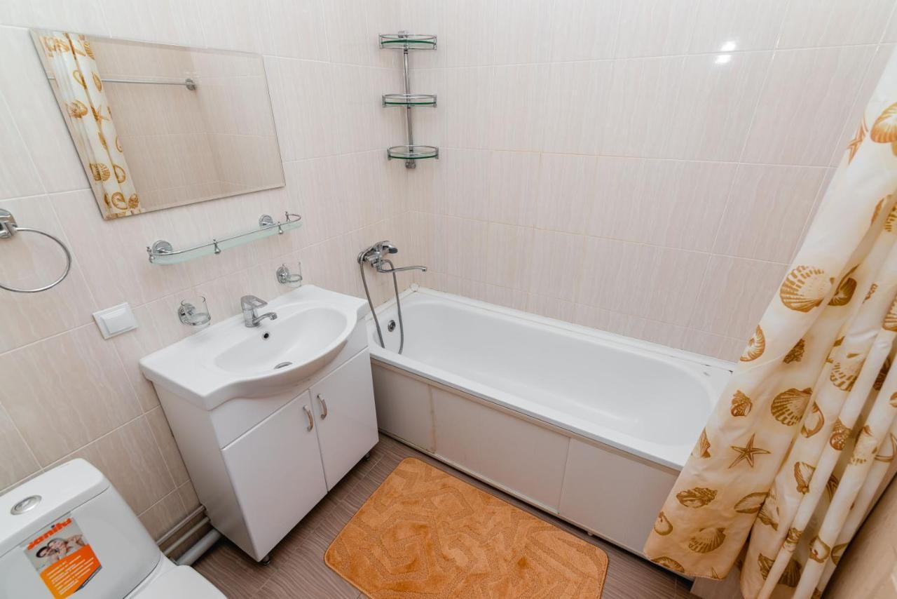 Akvarel Apartment Near Adk الماتي المظهر الخارجي الصورة