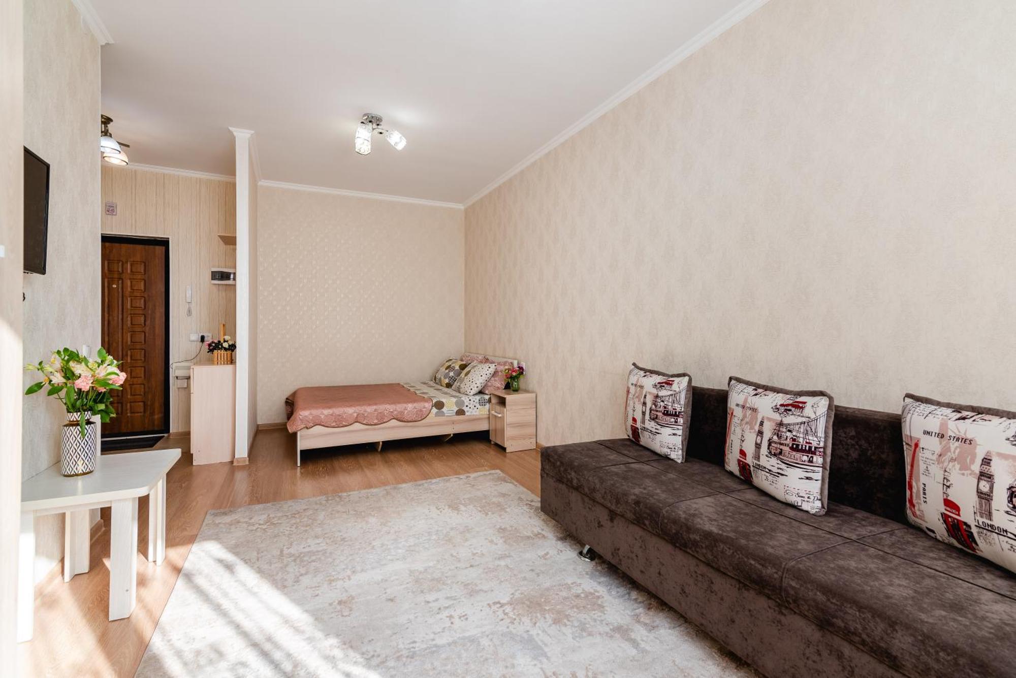 Akvarel Apartment Near Adk الماتي المظهر الخارجي الصورة
